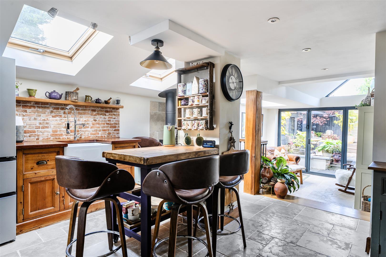 Property Image 818b74eb-3012-4c89-bb92-d9b1841750fd