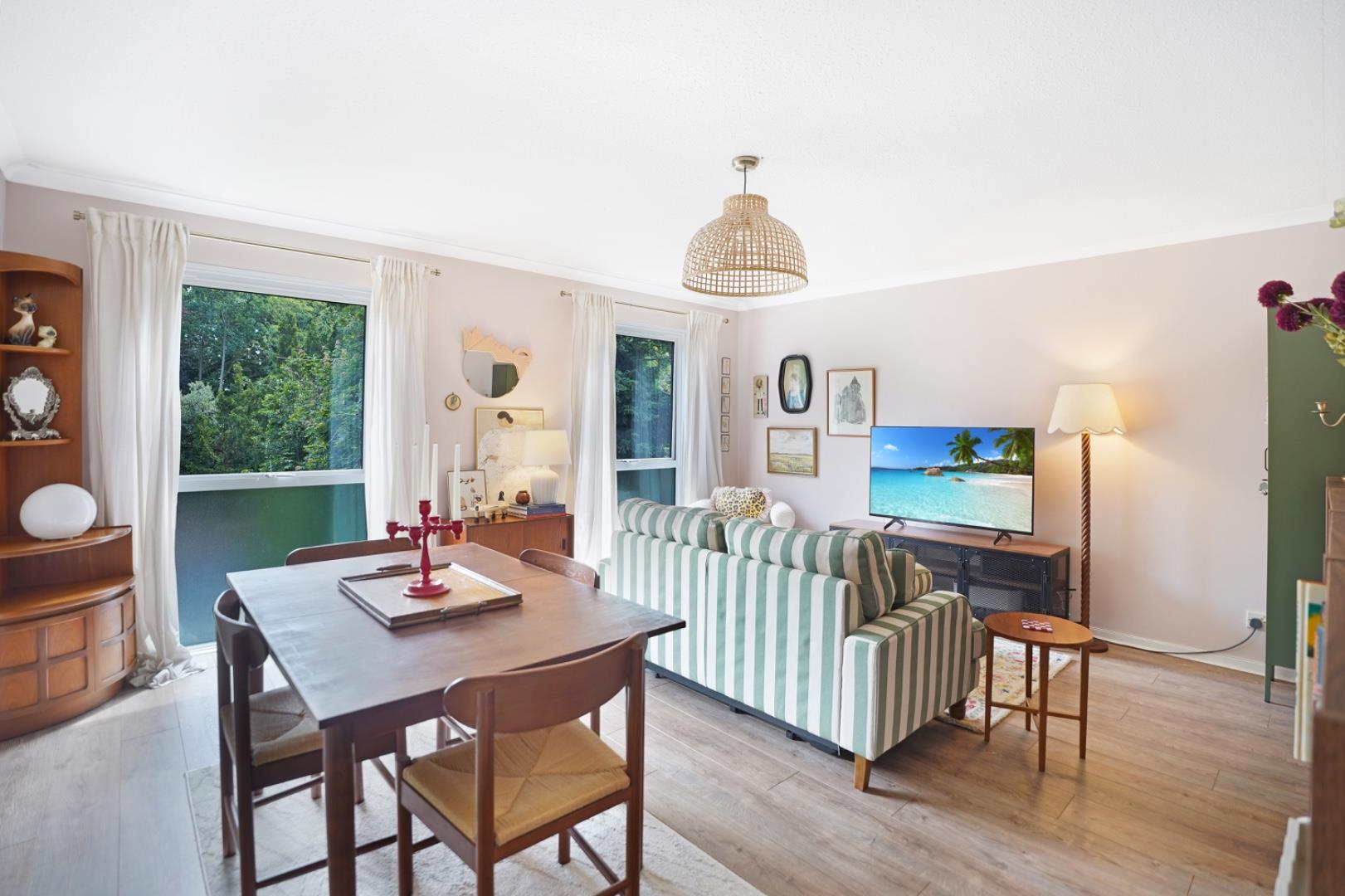 Property Image 818cdc48-b194-42e5-89fd-06cde46920b0