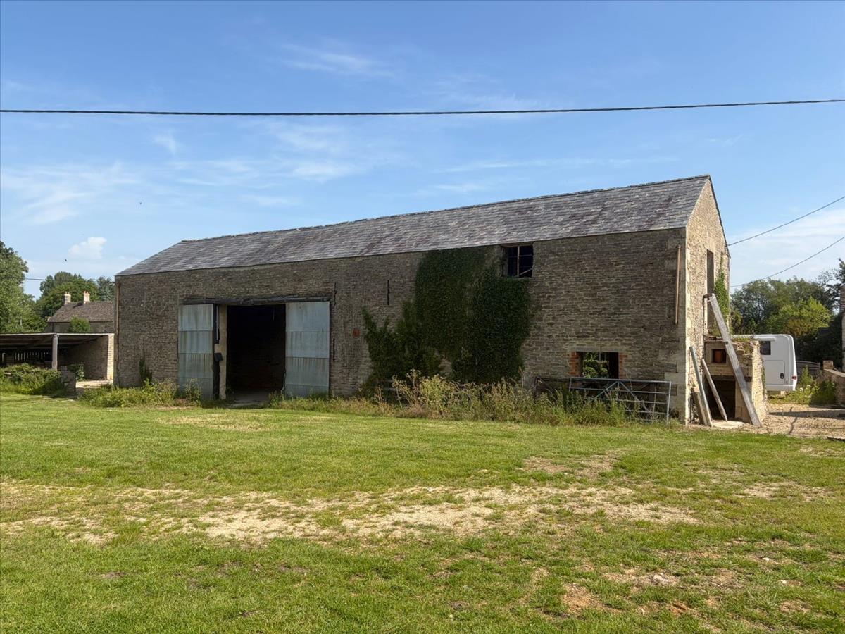 Property Image 819bbb9b-9429-46be-91f7-67e00b173c51
