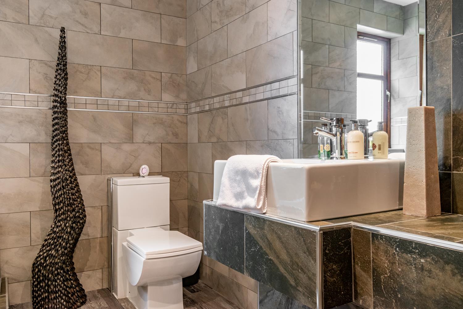 Property Image 81a115ec-b587-4da3-bd9a-3f34e4df20b3