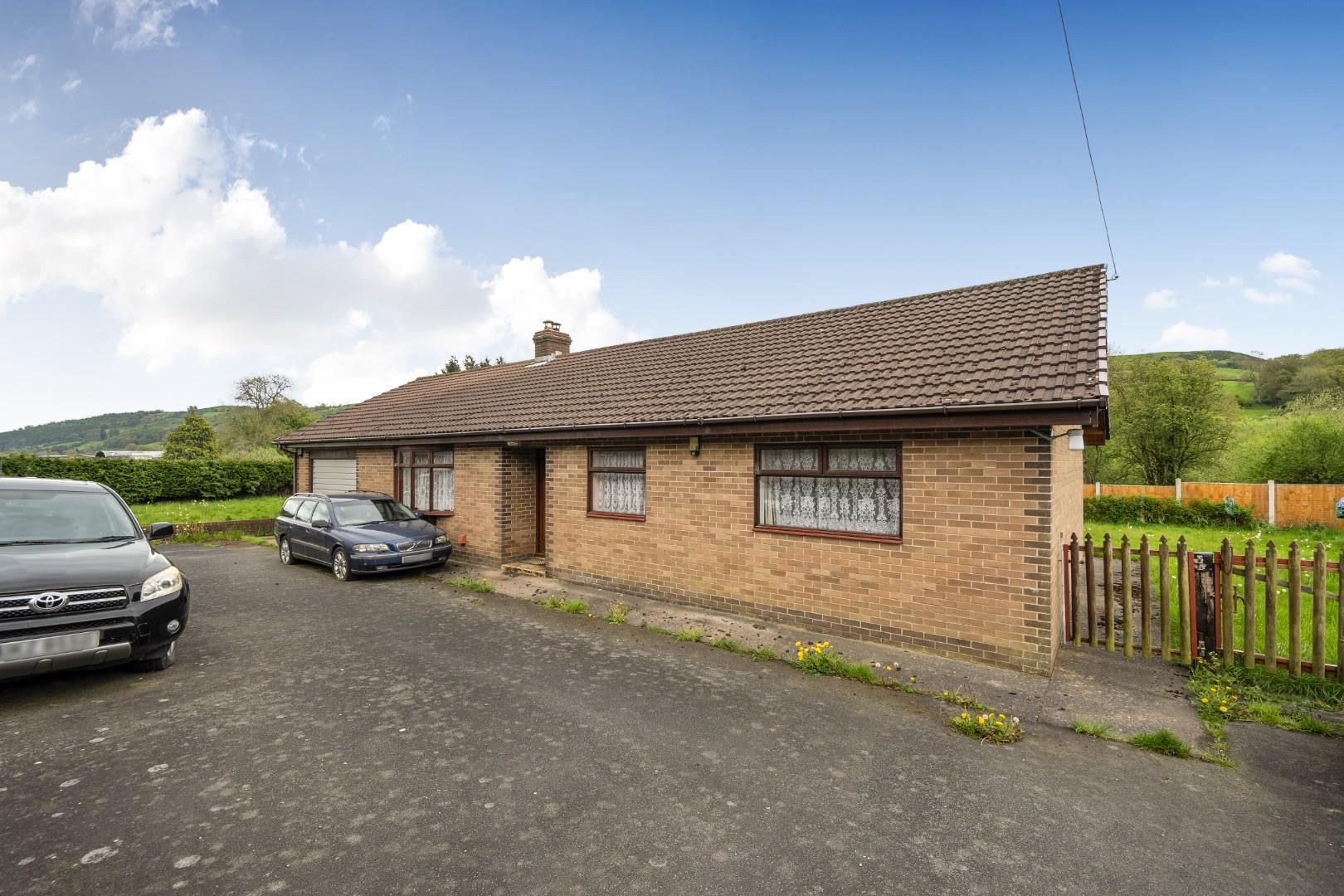 Property Image 81a510c3-83c2-4697-83c3-0e1f20ed0d92