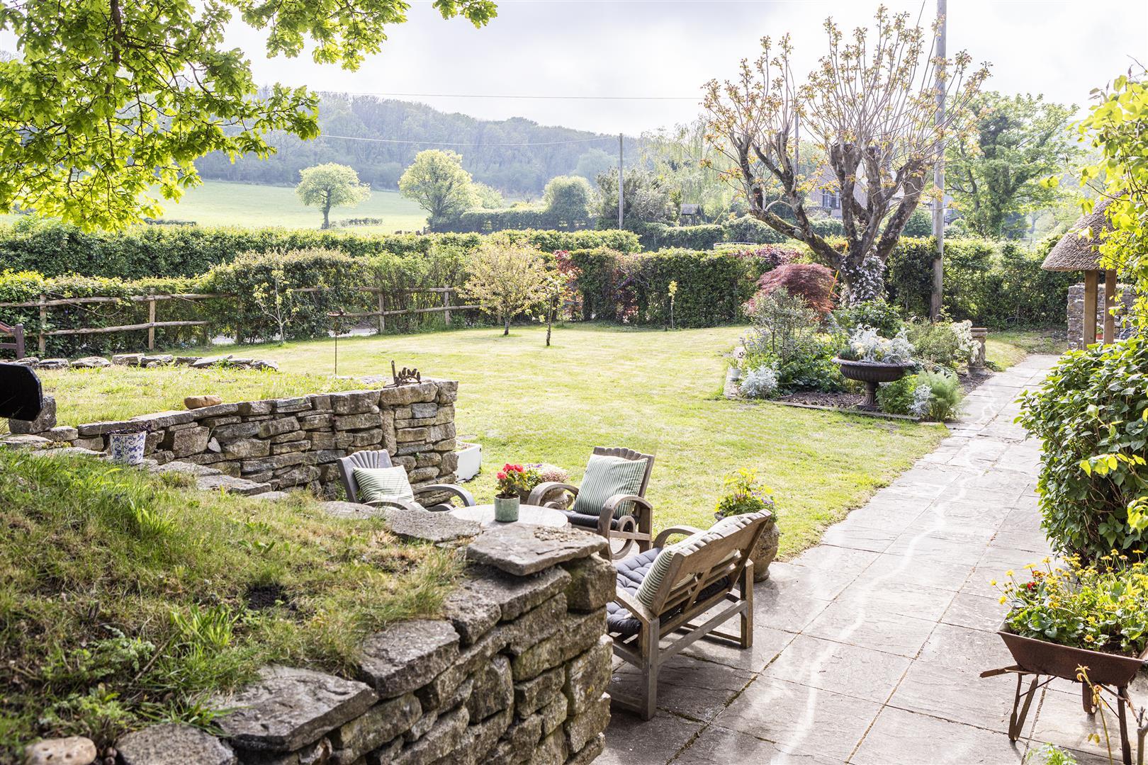 Property Image 81afec8f-2a82-44de-b327-5fe6ef08b265