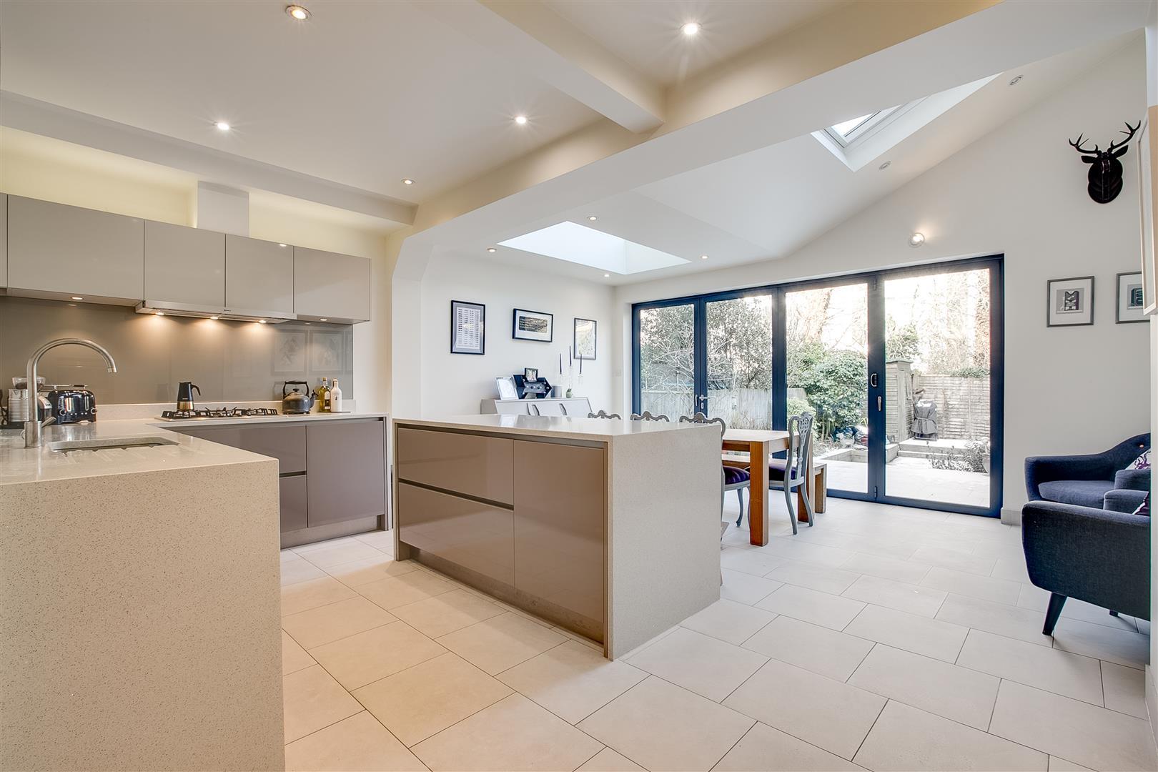 Property Image 81b32907-0b56-48b7-a728-c4411b99bb5f