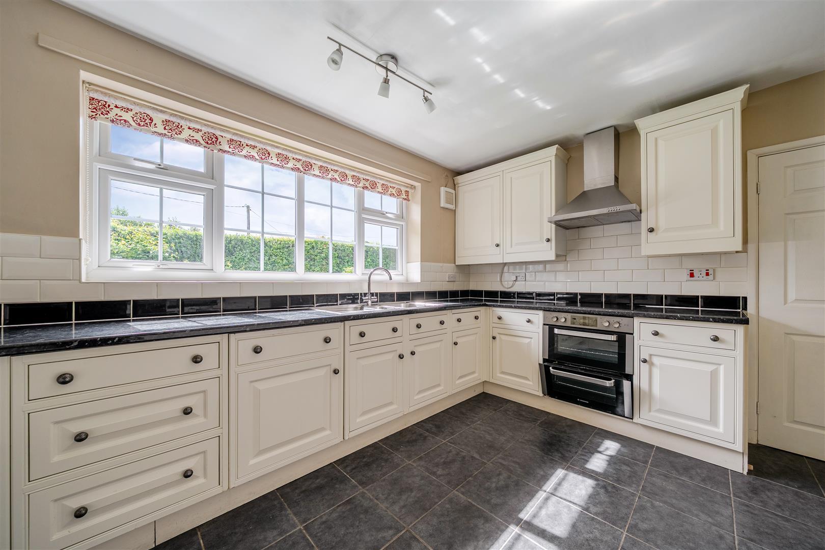 Property Image 81b45601-4b87-4933-b9dd-f949ac39e3fc