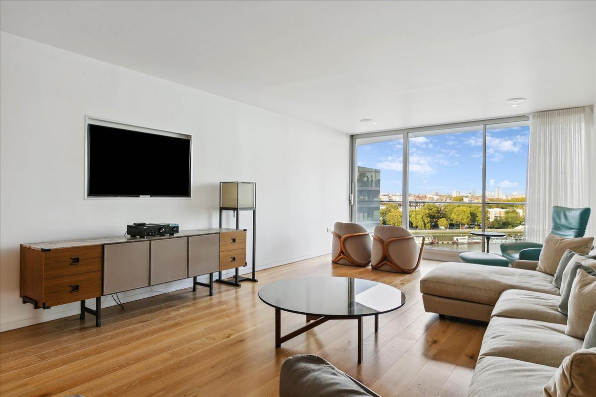 Property Image 81b45c30-aa8f-4bf9-801a-dc4171896b4a