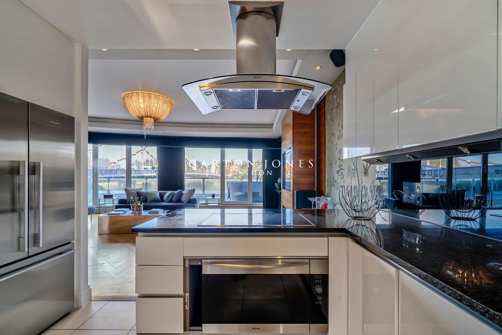 Property Image 81b46de3-d19c-4c4e-9e81-f7a249f60de9
