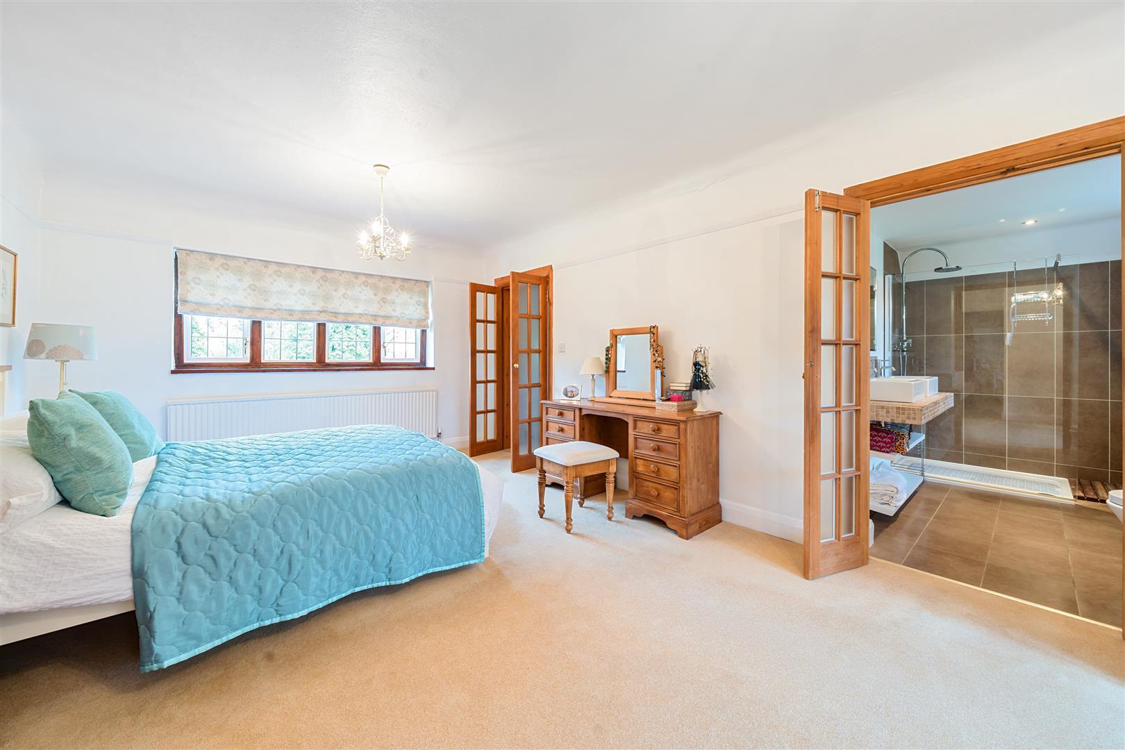 Property Image 81b617f9-a161-4584-baf6-e91fc176250c