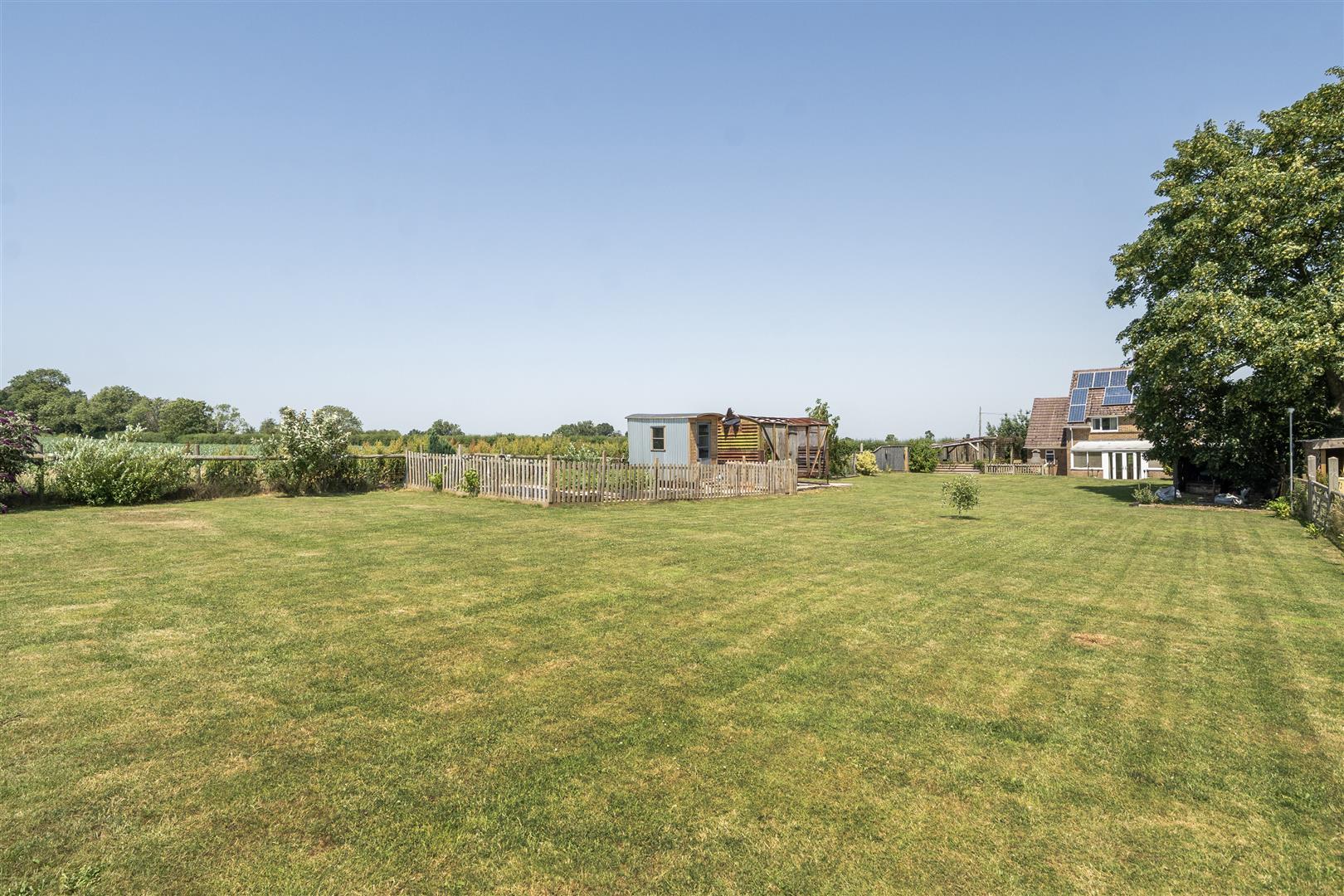 Property Image 81b7fc1b-6197-4a7e-a899-ea88a511ded1