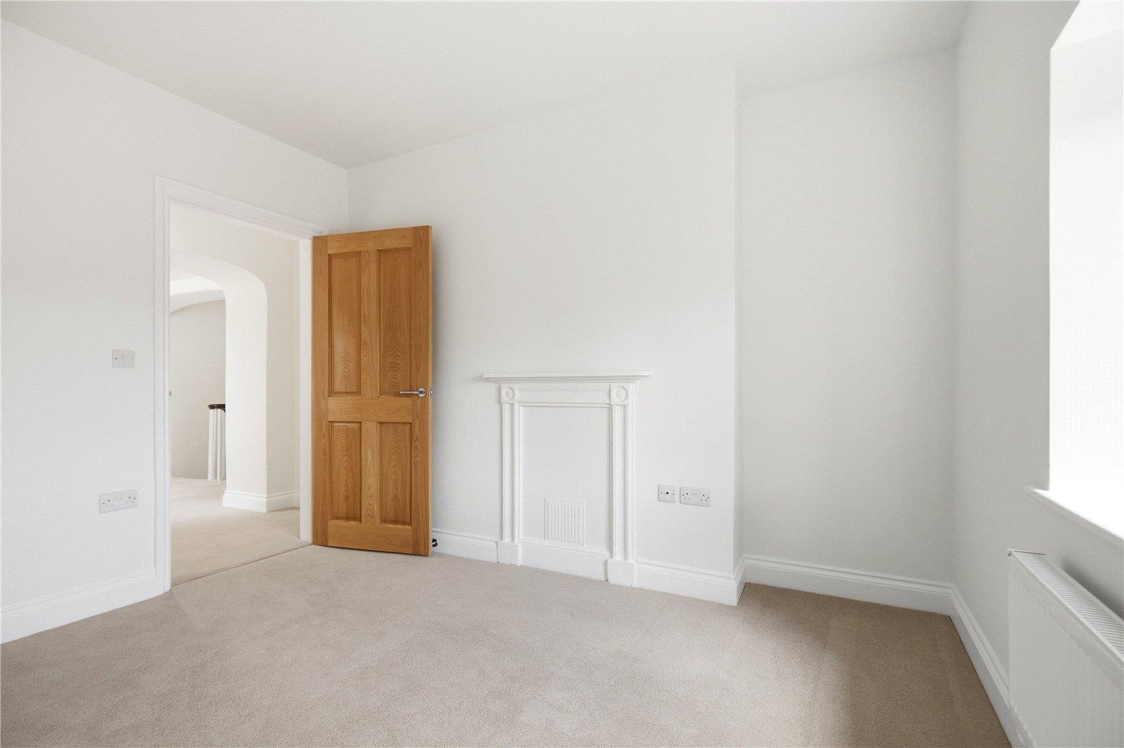 Property Image 81bef21f-2c2f-4f12-880d-75a7f98f2e7b