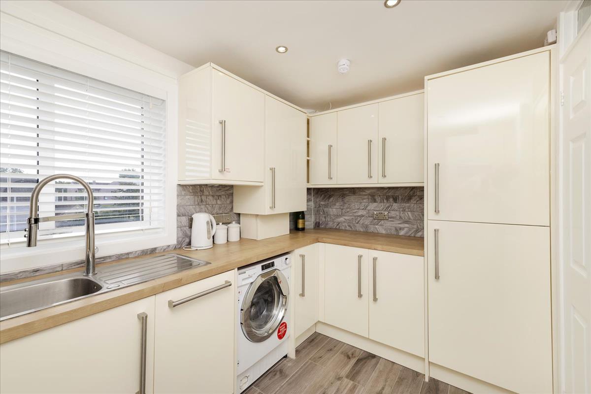 Property Image 81c12bd0-5883-4632-b8ba-0a888d6fa057