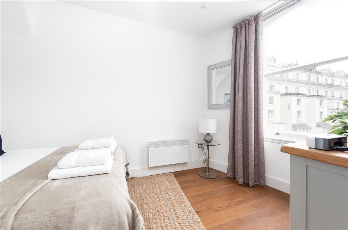 Property Image 81c46a77-f8c9-47fa-be0f-fbd5e51dff3d