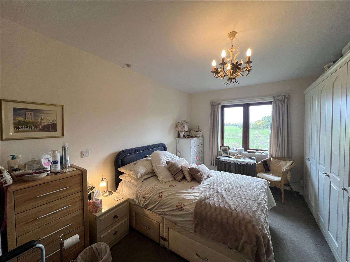 Property Image 81c47d3f-2373-4f01-933a-52424a3710f0