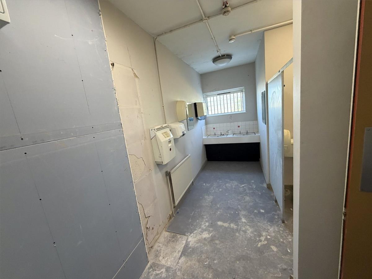 Property Image 81d7a4f2-250f-46d4-bd67-58fd60b0bbb0