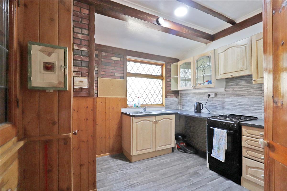 Property Image 81ebc694-28b9-40f5-9e44-1764d329fb6f