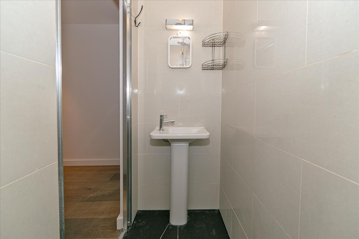 Property Image 81f0907b-9ec0-40d8-ab40-93551d0574d7