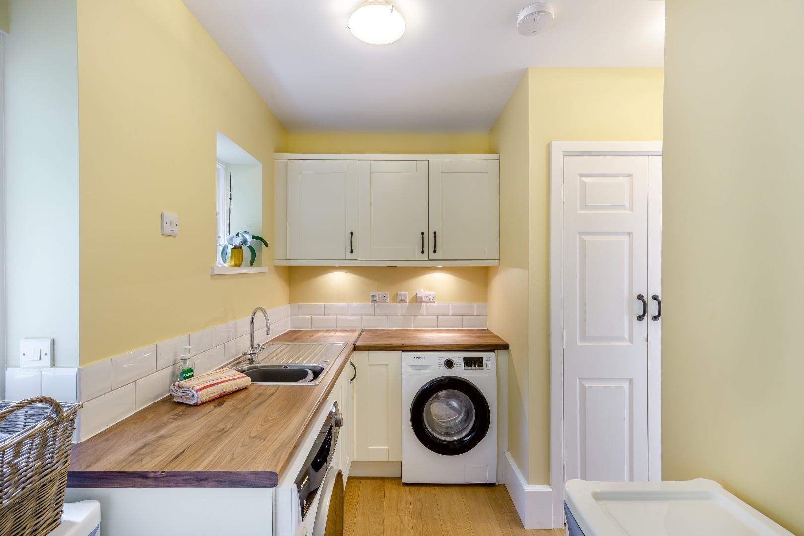 Property Image 81f2a771-a2c5-40cb-af06-53d62fc5ac29