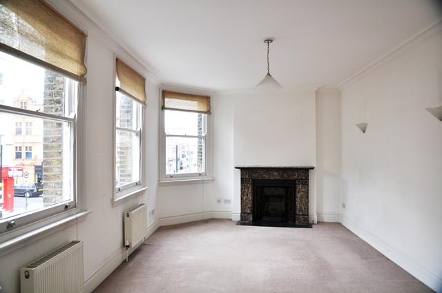 Two bedroom two bathroom period apartment for let on Upper Street N1