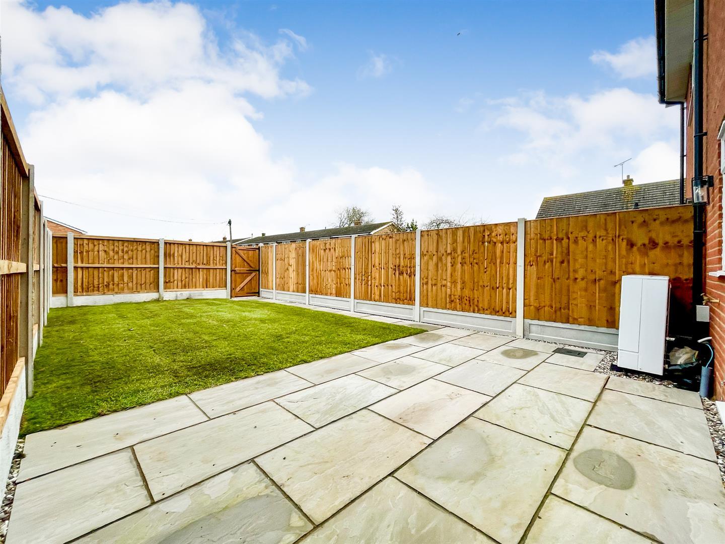 Property Image 82009fcd-91a7-4962-8a61-551f40360418