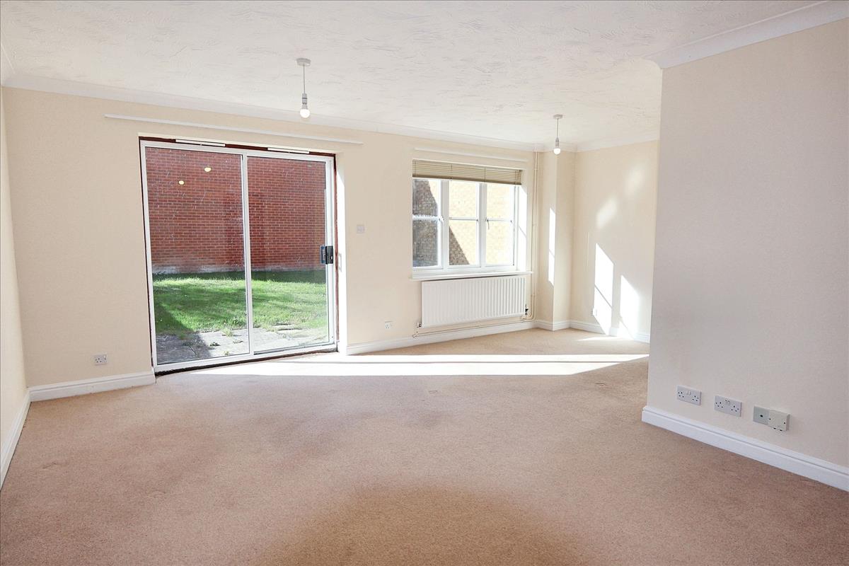 Property Image 8217e89c-2599-443e-954f-1dad7ee18563