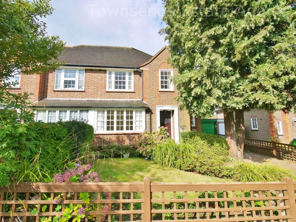 Property Image 821976fa-820a-490a-8f1d-80339cbad1ea