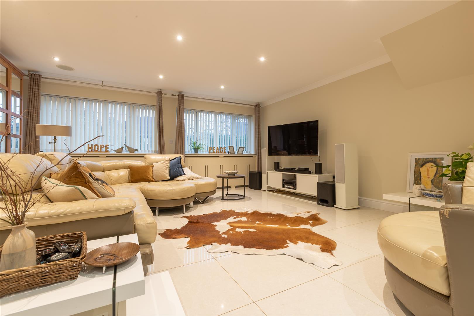 Property Image 821e1583-d5d5-4660-b44f-806bb1556def