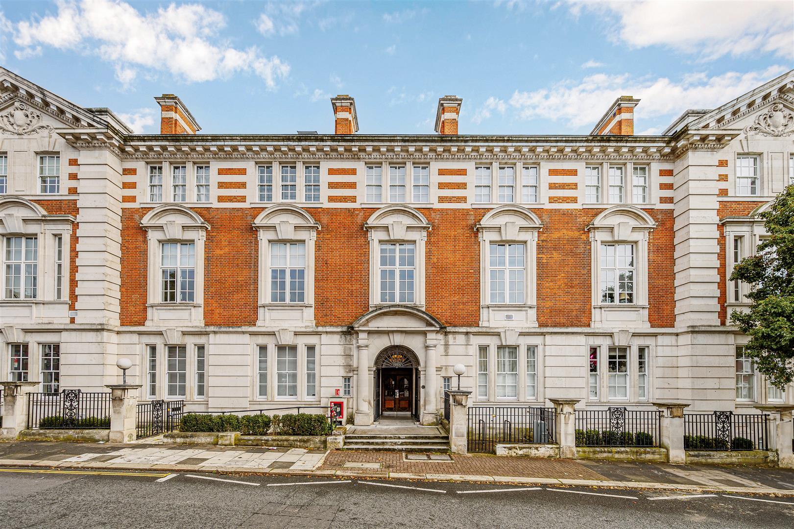 Property Image 8223d347-3d11-4ca5-82d7-0c9b1096f693