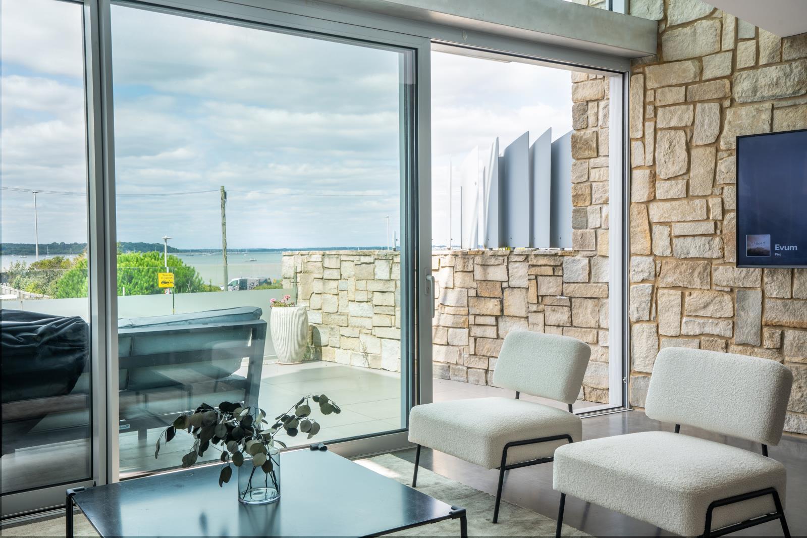 Property Image 82263f35-3a2a-412d-beec-da2ff2d0b6d0