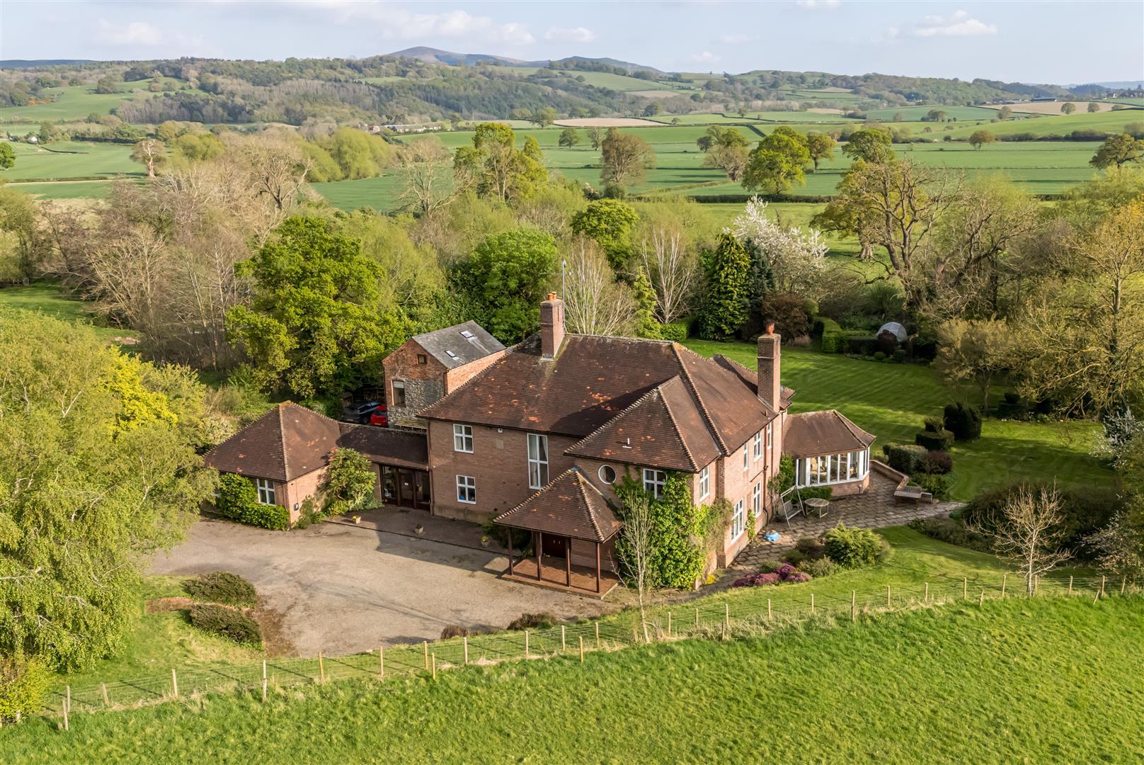 Property Image 822c2f47-dbf5-476d-a0a0-7385f616519b