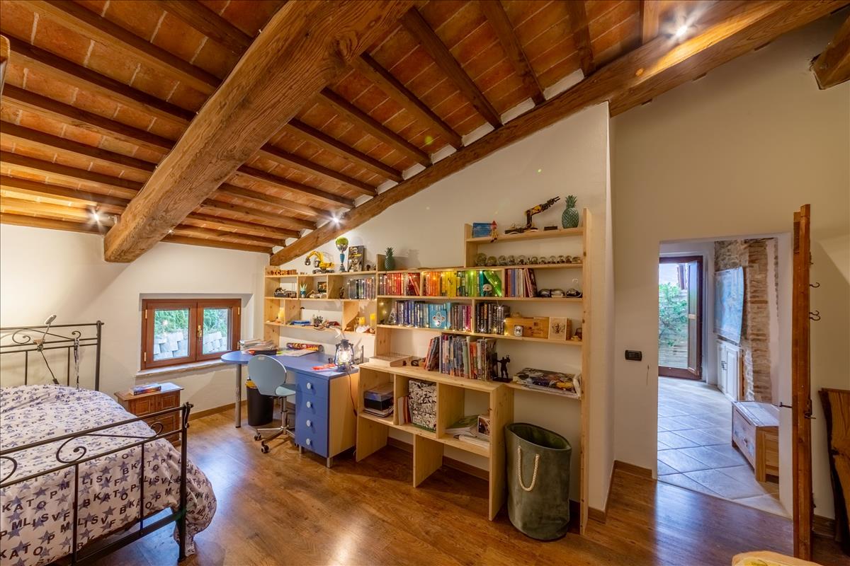 Property Image 822ff753-b408-4b65-ad6d-2cd31d9622bf