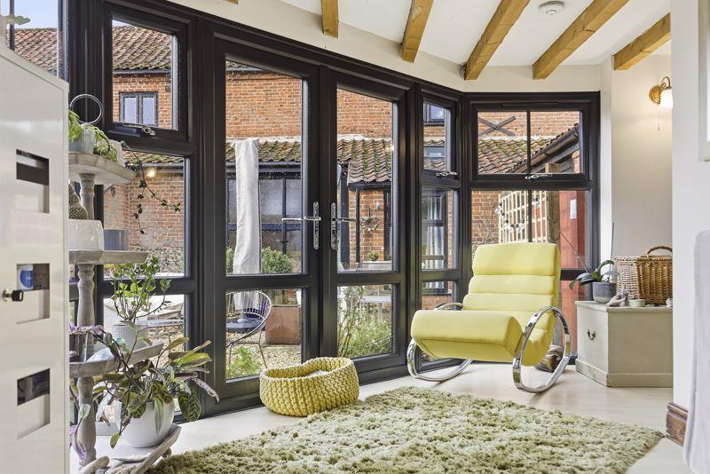 Property Image 823177b9-6859-4585-8c06-5eb4c3673fcb