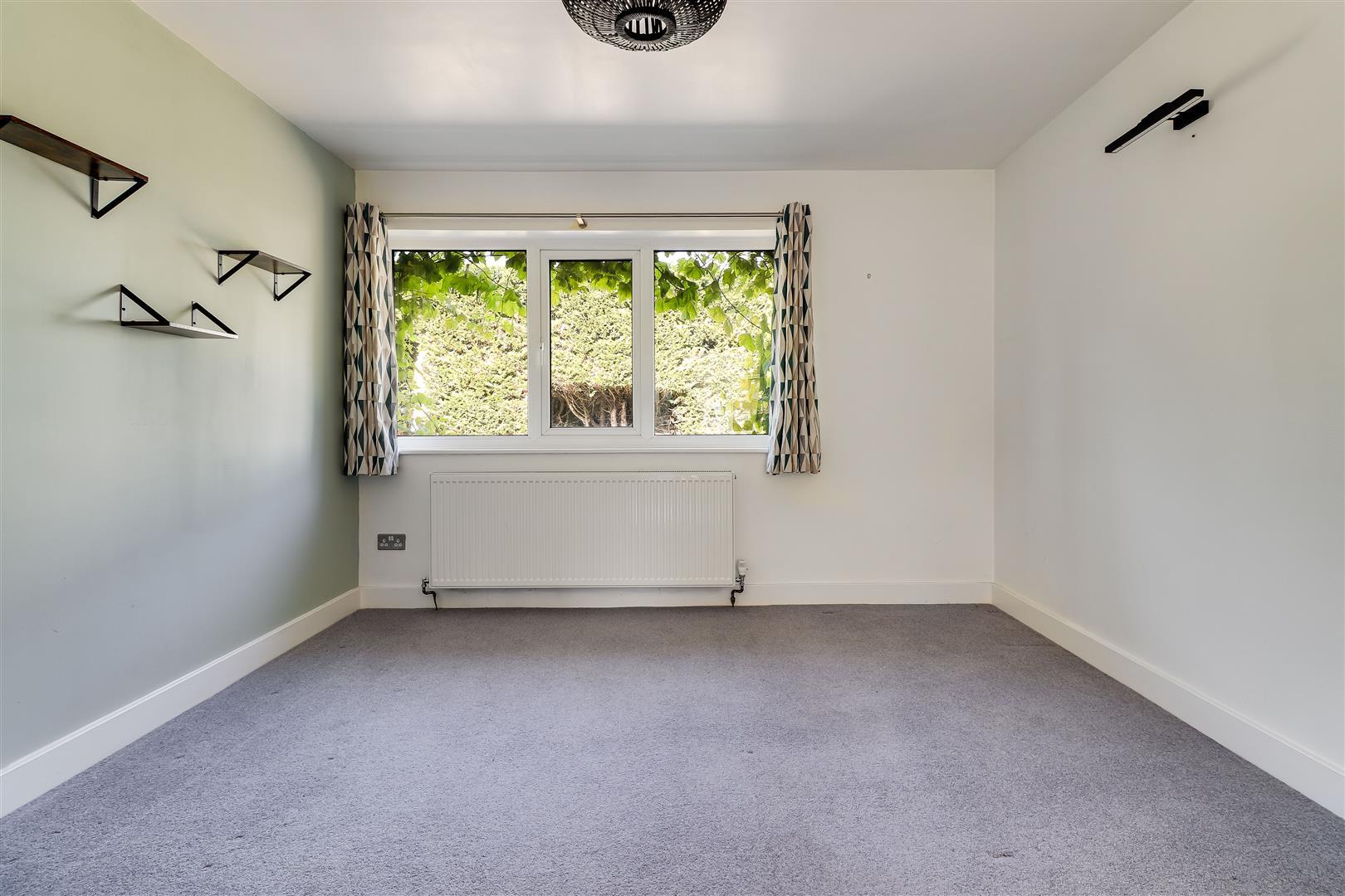 Property Image 8233a813-21a4-4966-9fab-0f0d9c7007e7
