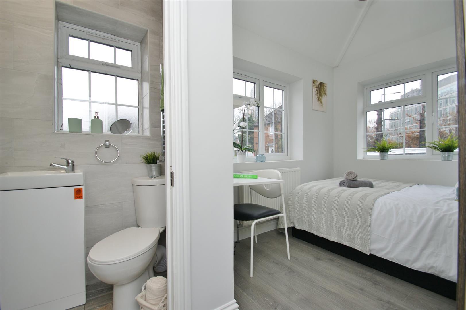 Property Image 8233e486-1045-4658-b2fa-e04b3faf7592