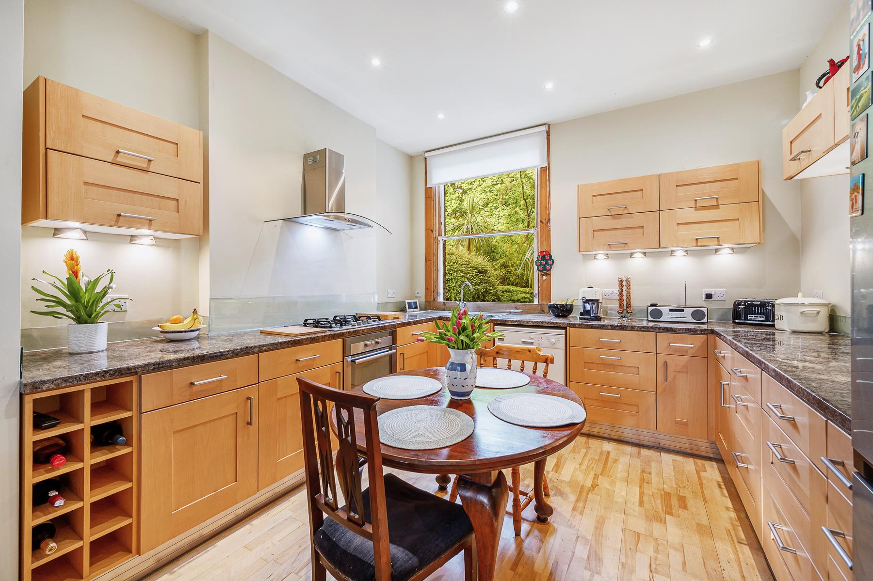 Property Image 823c6249-de2a-4983-93ef-7676d1a2e71b