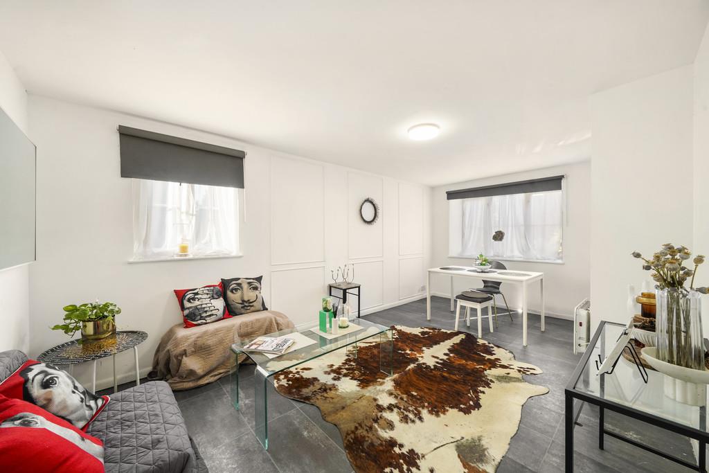 Property Image 823f9f4f-b962-4ad5-900f-e8701153d7ae