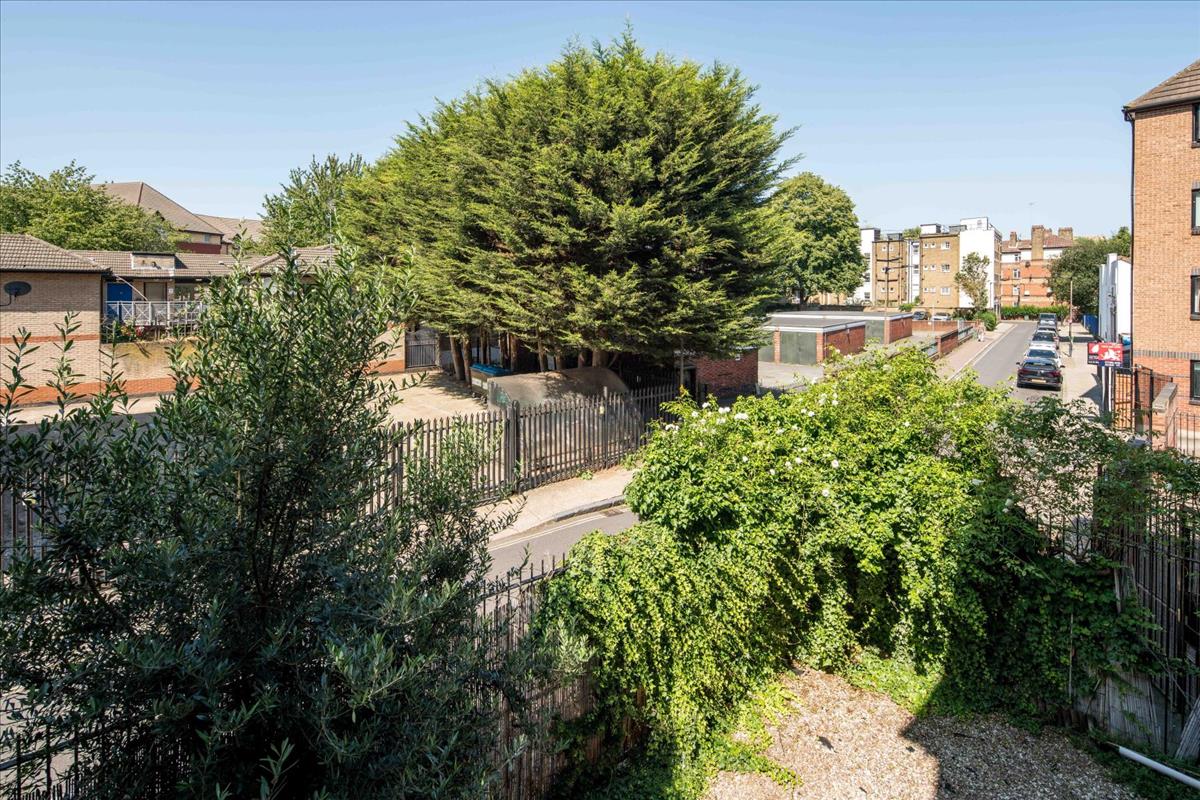 Property Image 824bbab5-0ab1-452b-a172-fb69af5e6ec4