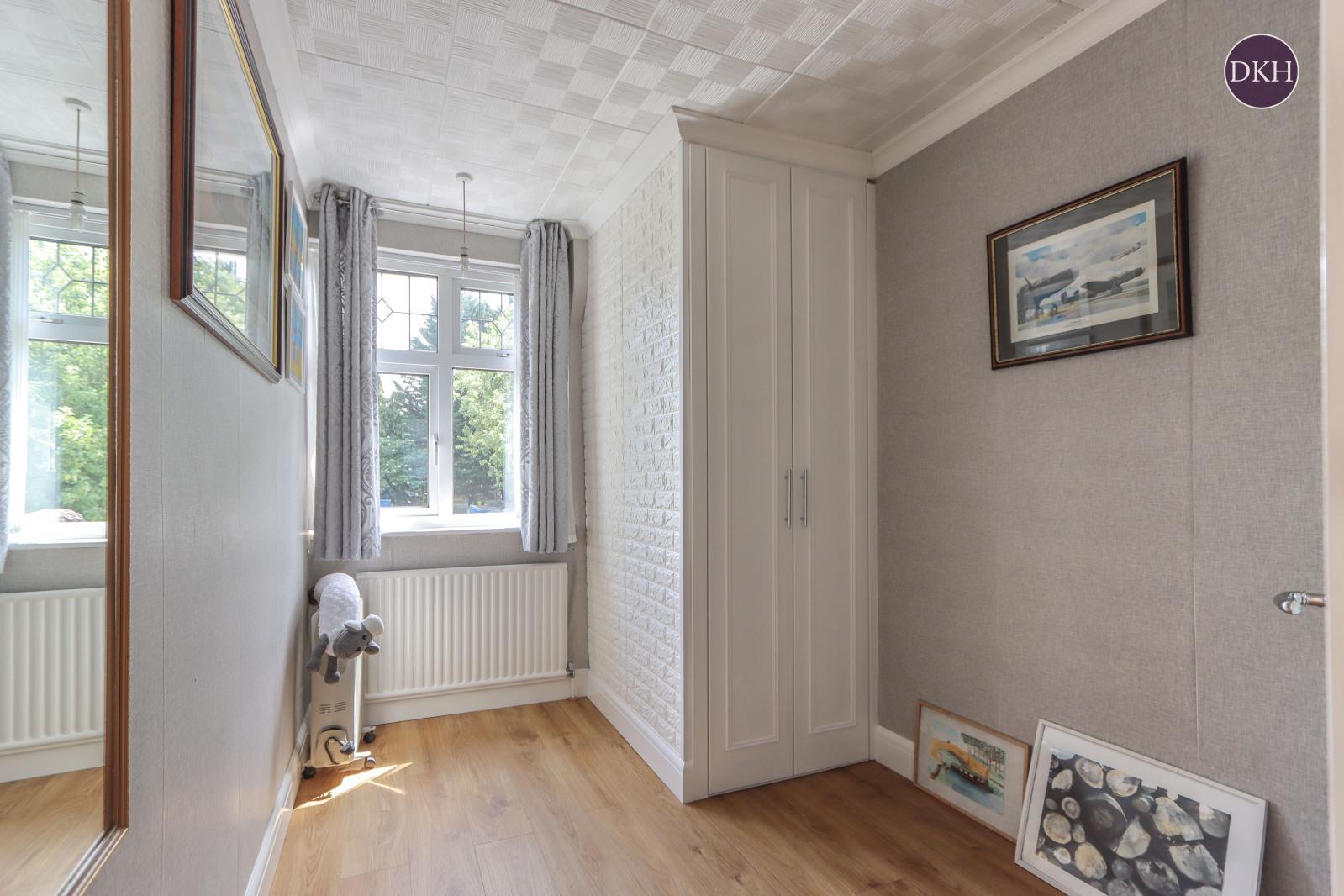 Property Image 824dfa81-0a88-4975-aa21-8eb9c2ed5cde