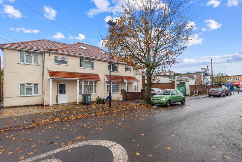 Property Image 8251a8c3-a221-4ef2-8bc9-7fb68e04f8b9