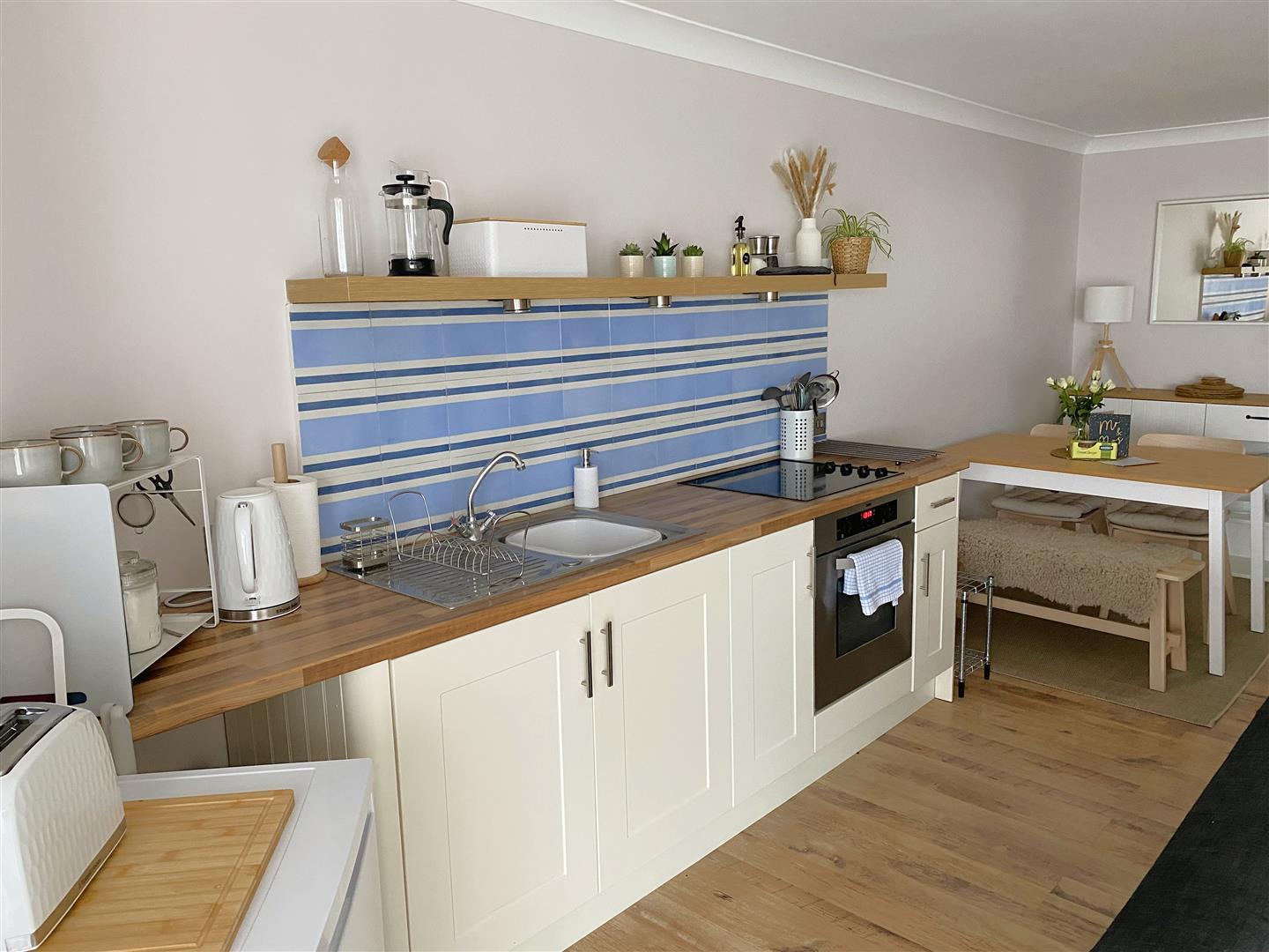 Property Image 82520b9a-8c29-41c2-8f53-5b8dbea8ccca