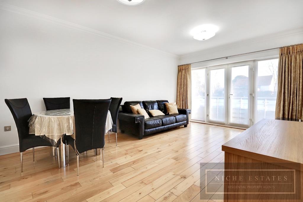 Property Image 825d9dff-44d3-4b2d-af73-5784007a2723