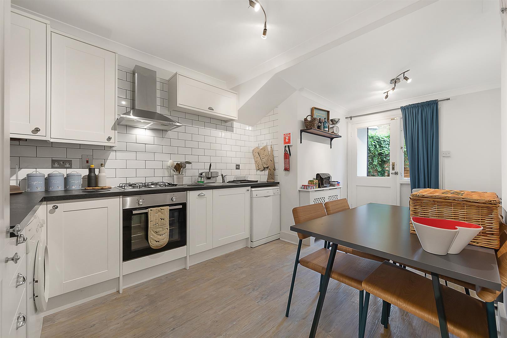 Property Image 825eebde-75b2-48a0-9242-6bf68d504a68