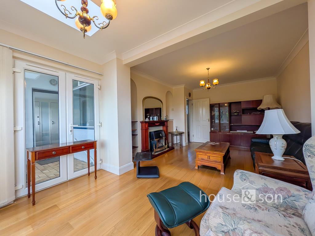 Property Image 8260e974-b96c-43a9-9a88-b08651efdf36