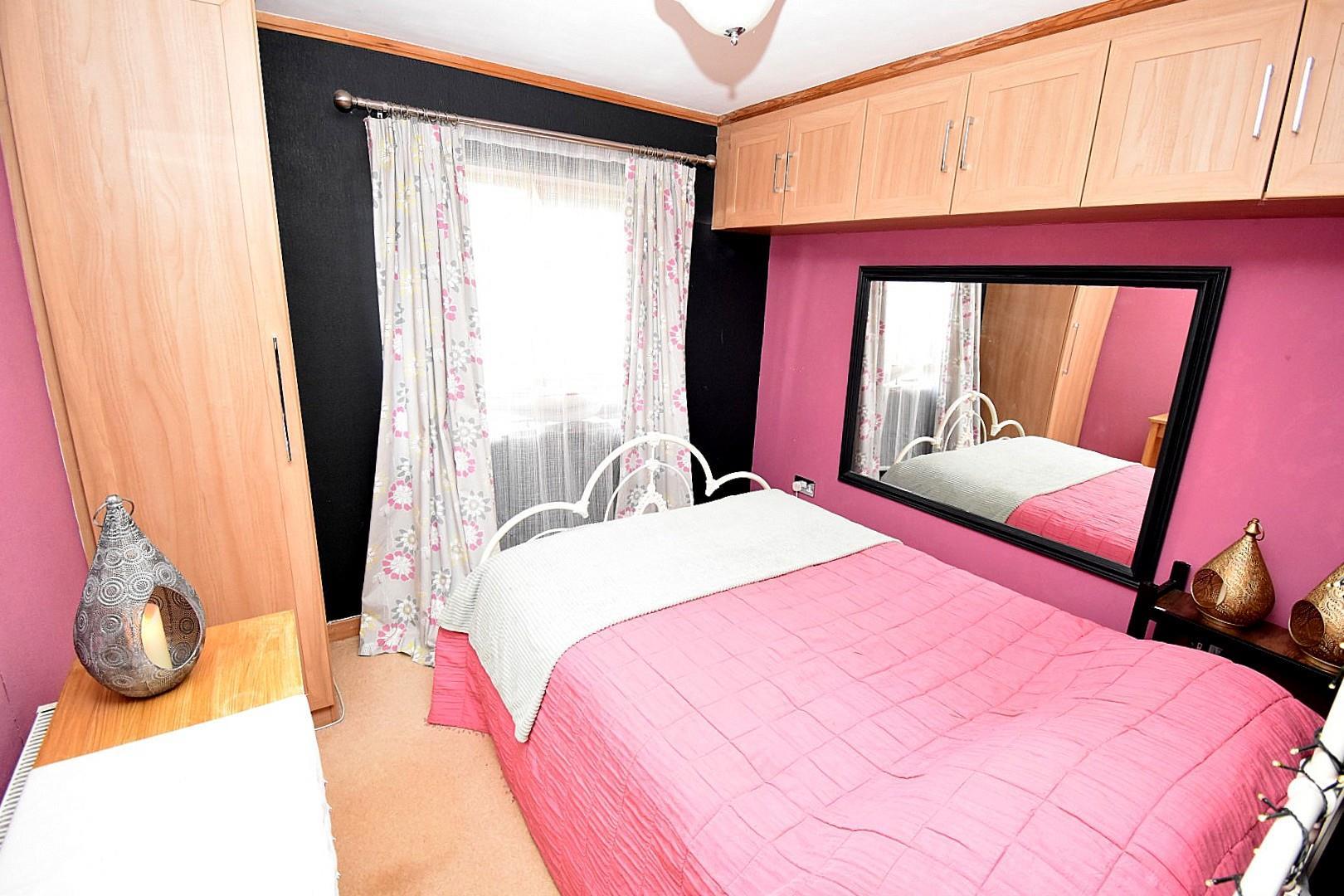 Property Image 827f9902-f0d8-4351-97c8-ceef084c34c2