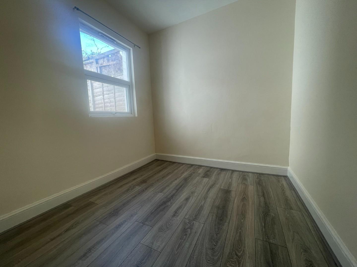 Property Image 828e68c1-9a4b-48b8-924c-5e58b55b7549