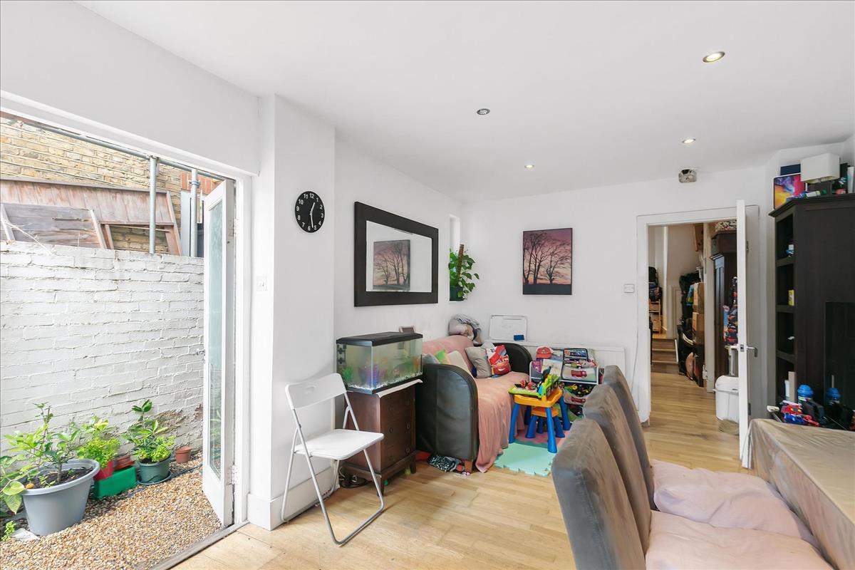 Property Image 829ee1a5-334d-4950-bc8a-8dae23a88f23
