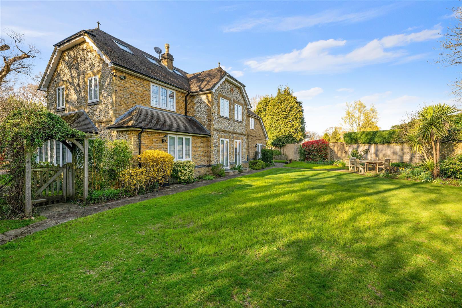 Property Image 82a4459d-12fa-4ea7-a8cd-58e9b6fddef1