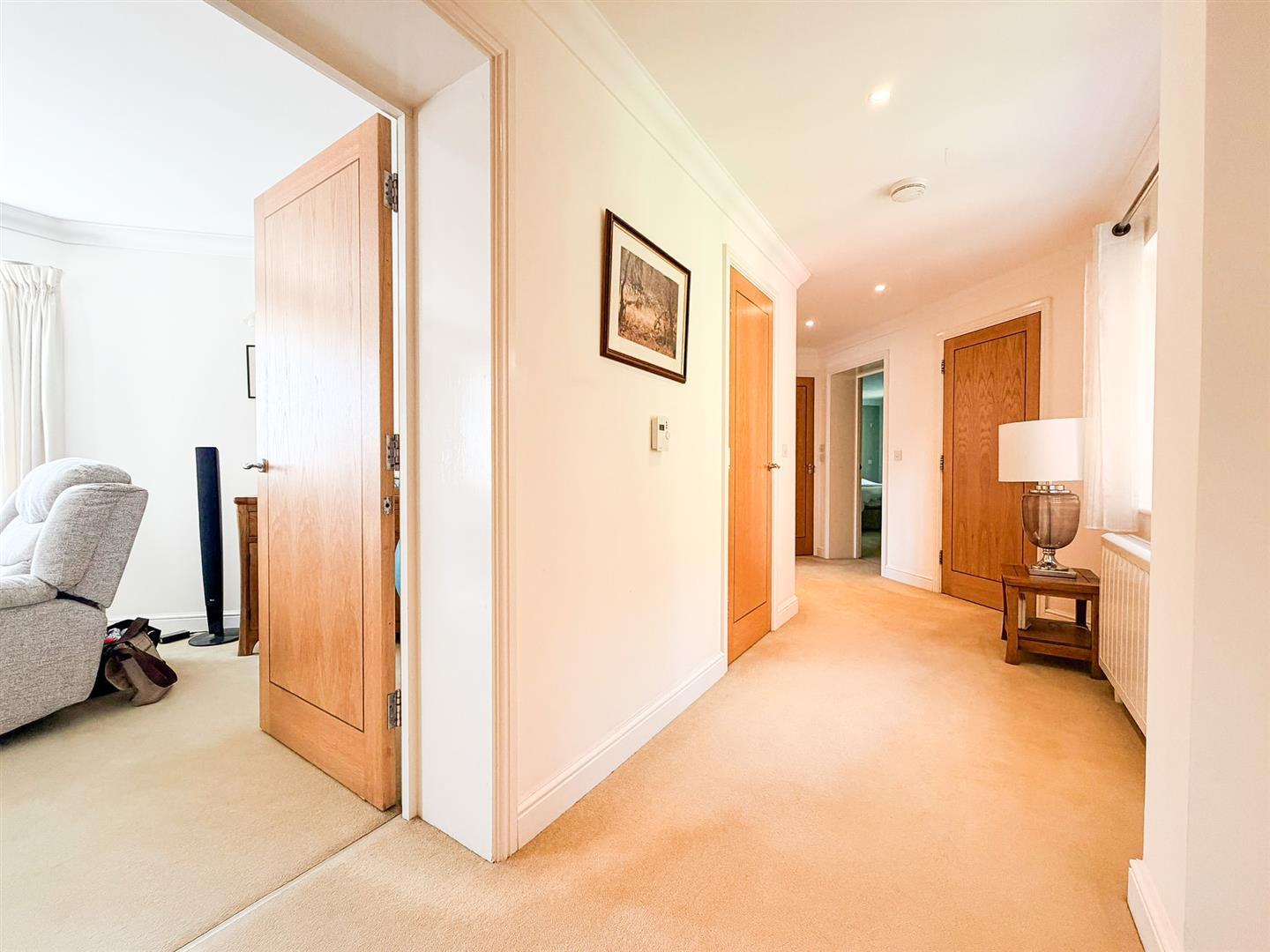 Property Image 82a8f704-0515-4173-af1d-fa543971cecc