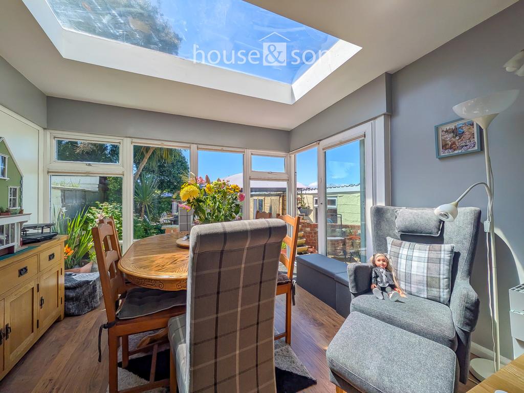 Property Image 82aba963-5ef4-4f6a-88e2-90843fcb71fe
