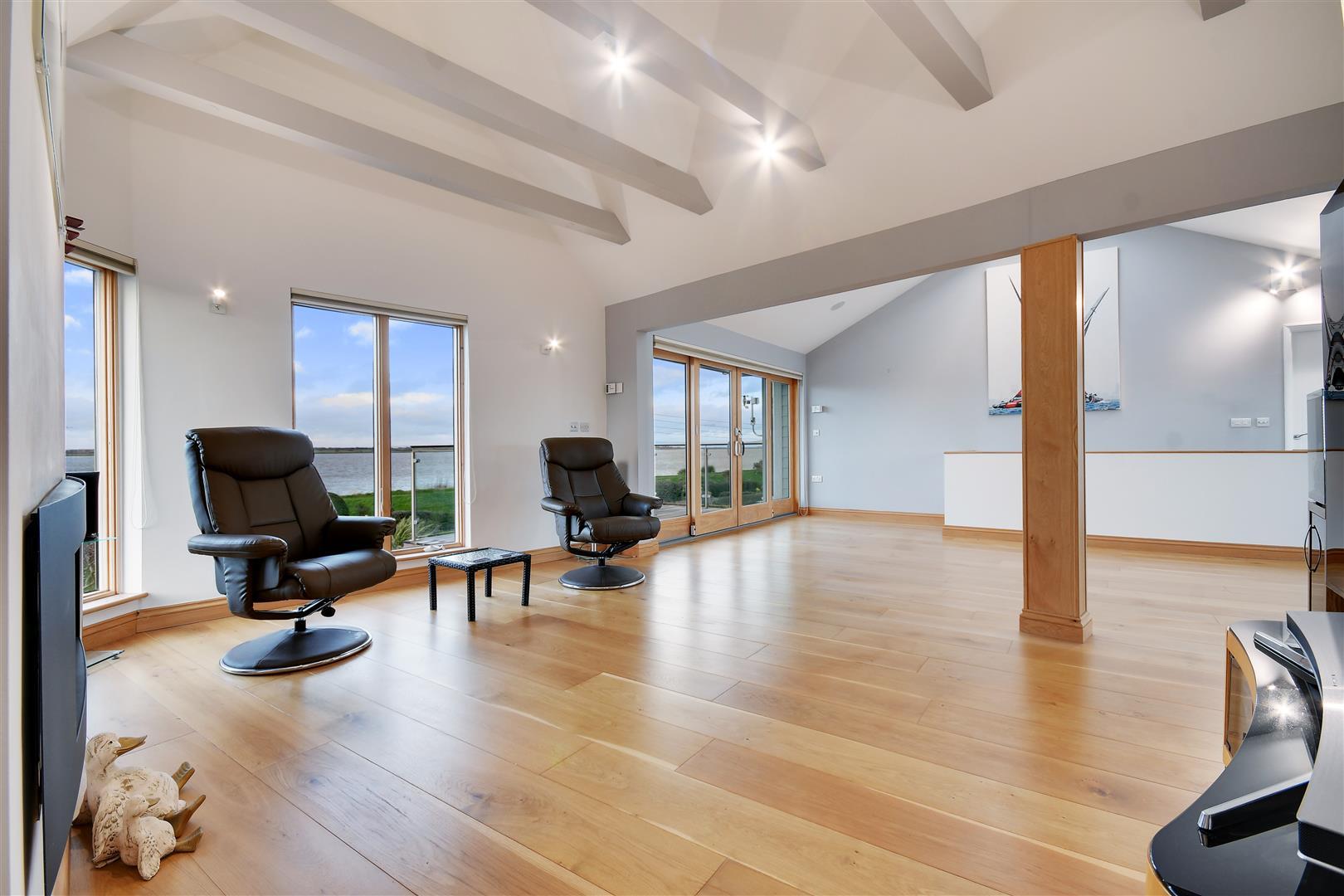 Property Image 82b85fc2-5327-4b88-972a-78beea593cce