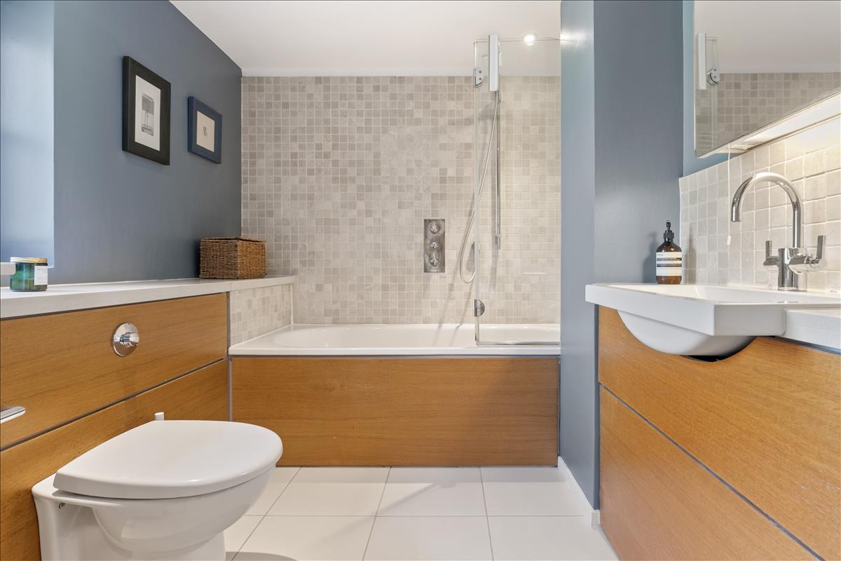 Property Image 82bcf18d-4a36-48c7-a08c-27273f2aa389