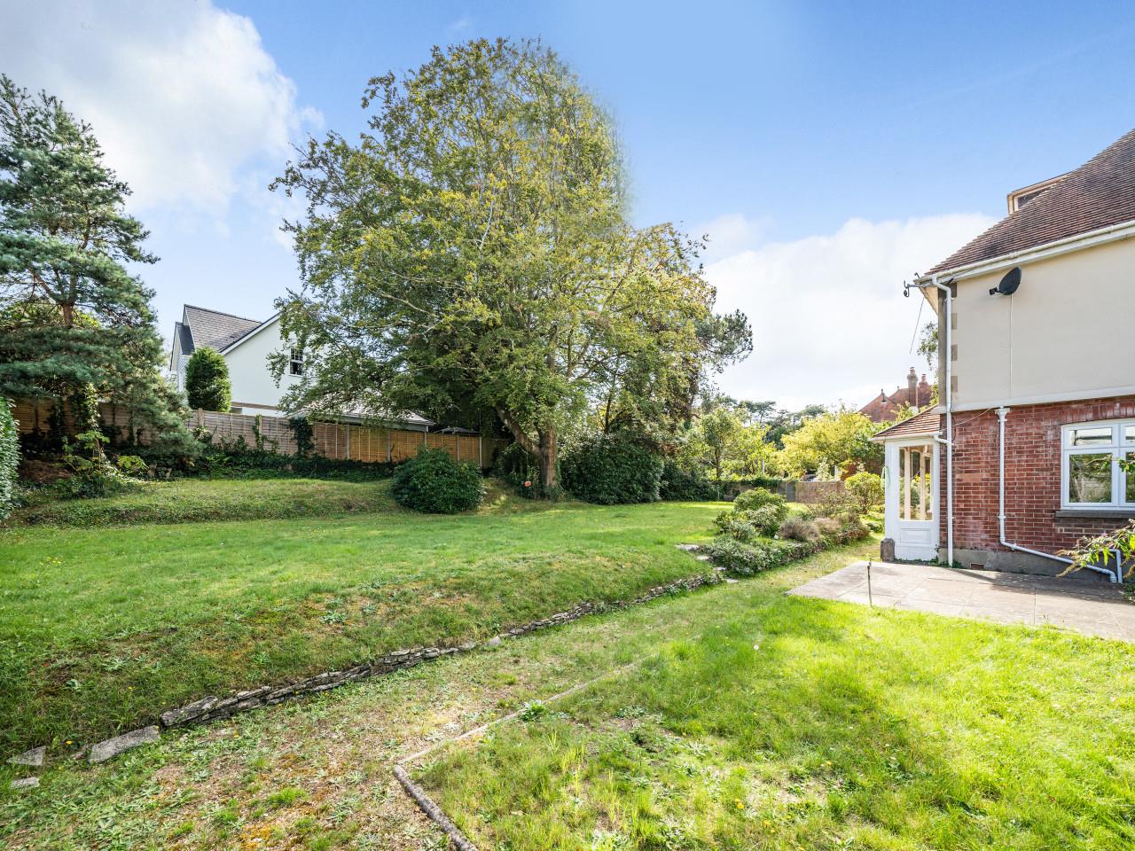 Property Image 82bd0ee3-2fc3-4a9e-b81c-b34de5b5eeee